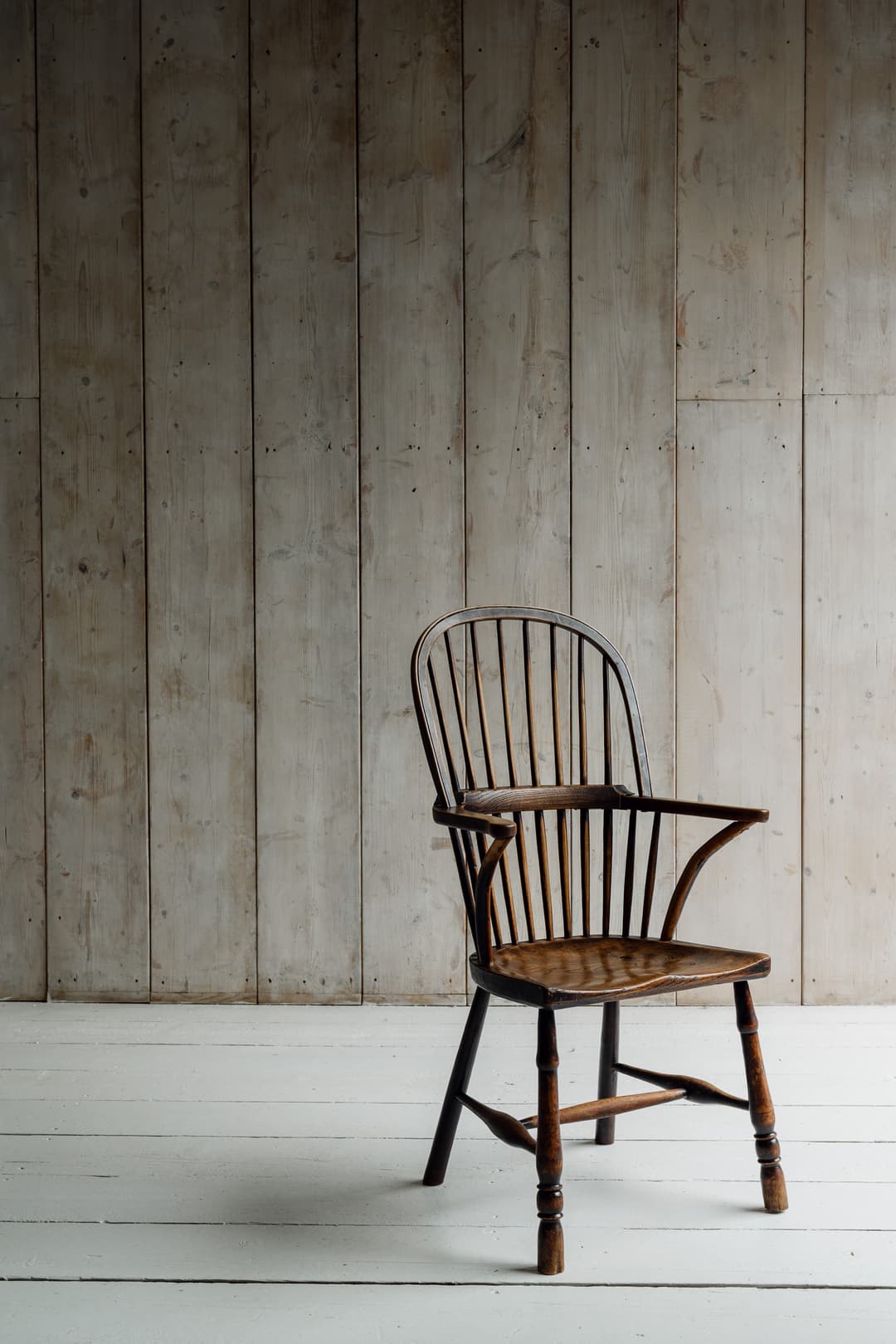 A Very Fine English Elm & Ash Windsor Armchair, c.1820-1840